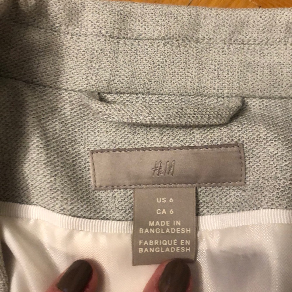H&M grey Balzer - Picture 4 of 4